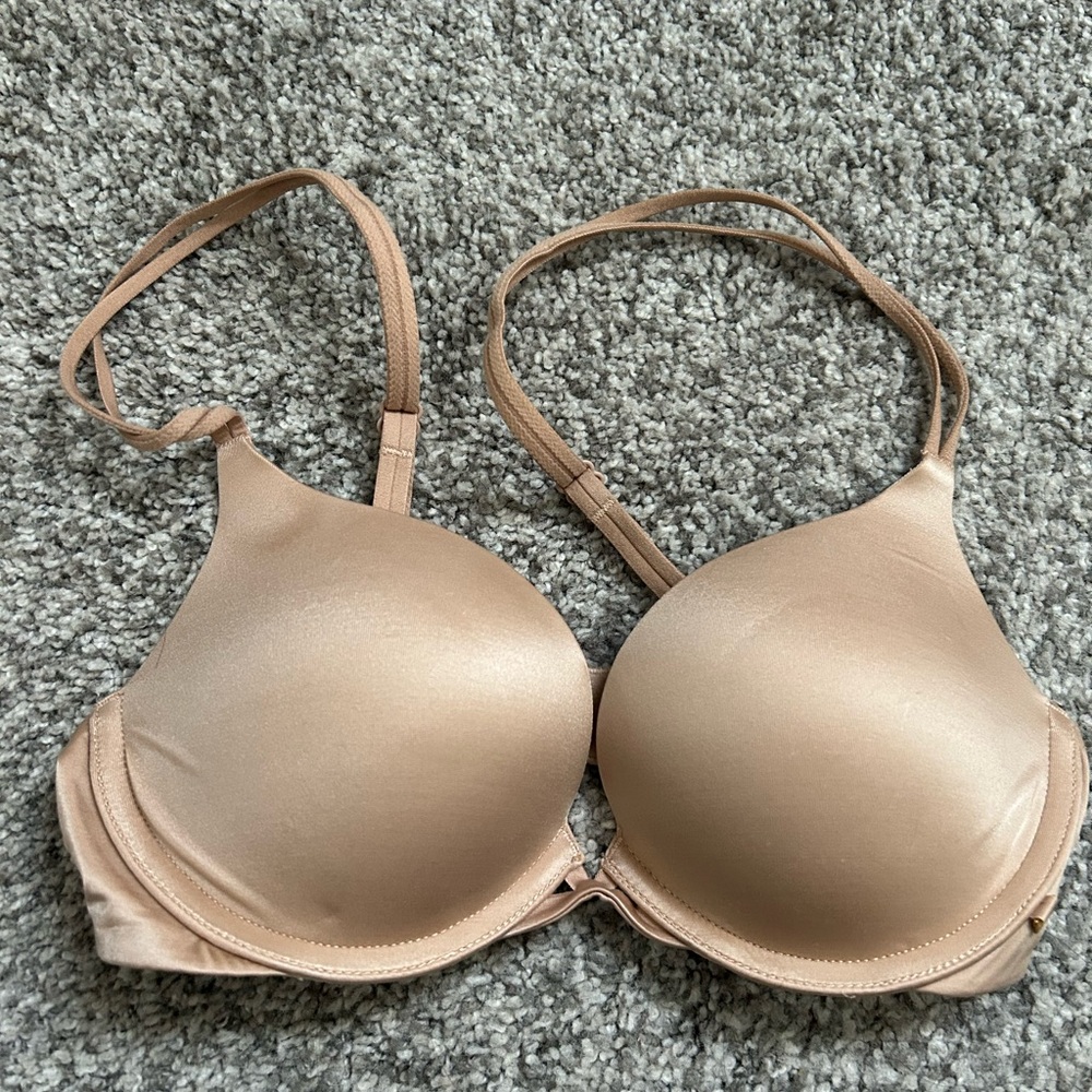 Victoria's Secret Nude/Tan T-Shirt Bra